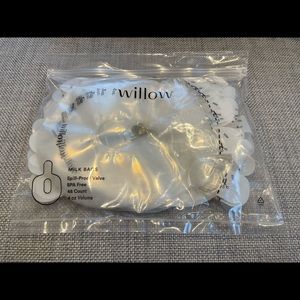Willow milk bags (48 count).